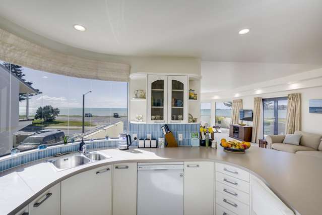 24 The Esplanade Westshore_4