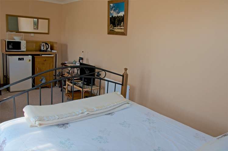 15 Weka Street Taihape and Surrounds_16