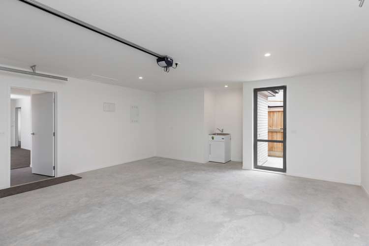 15 Spitfire Drive Burleigh_13