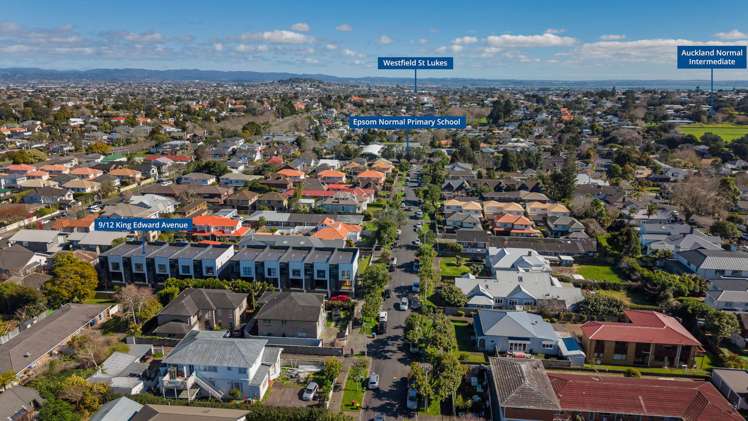 9/12 King Edward Avenue_3