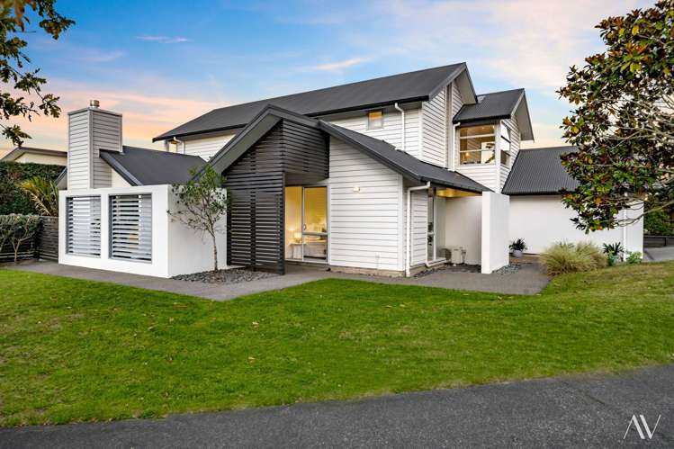 39 English Oak Drive Schnapper Rock_44