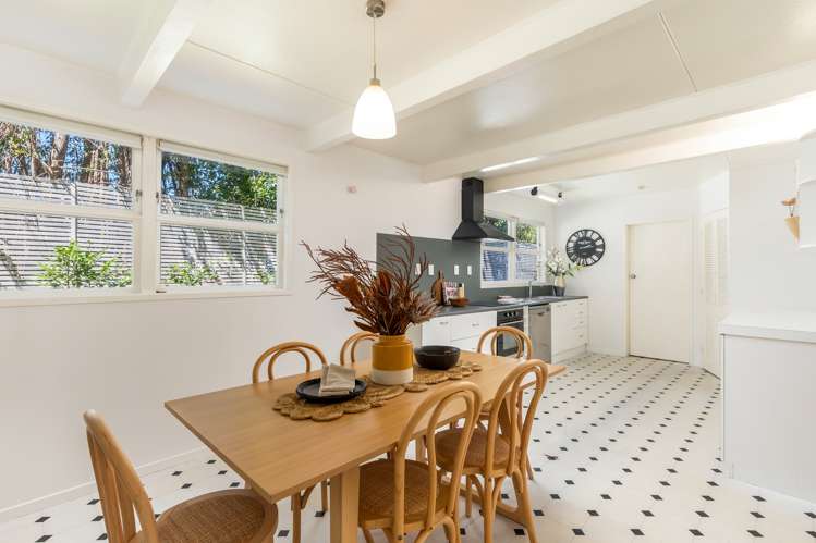 54 Cobham Crescent Kelston_7