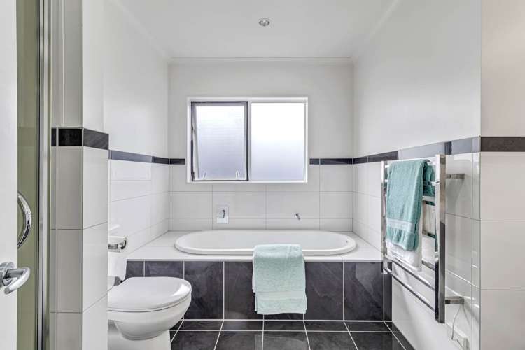 10 Vittoria Terrace Flat Bush_21