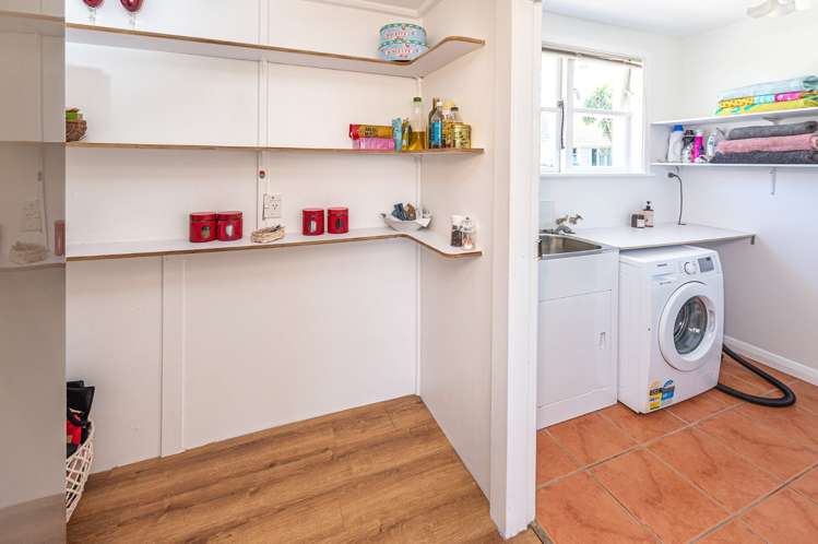 10 Hadfield Crescent 1201_4