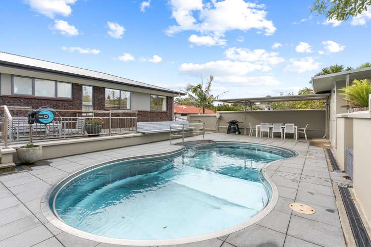 32 Amante Crescent Mairangi Bay_31
