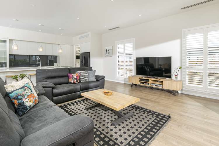 80 Riverhead Point Drive Riverhead_8