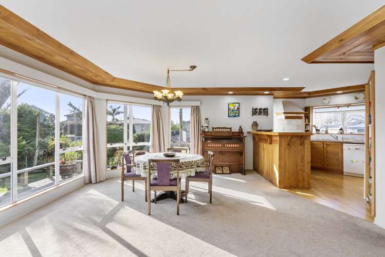 6 Lillian Place Orewa_12