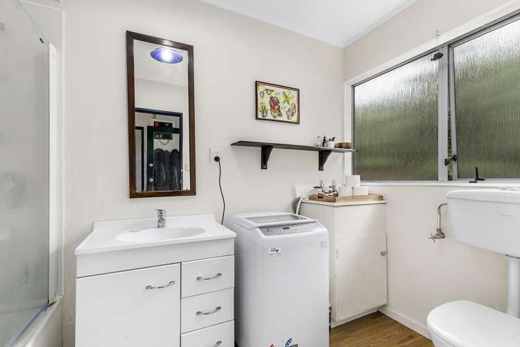 2b Chancellor Way Crofton Downs_10