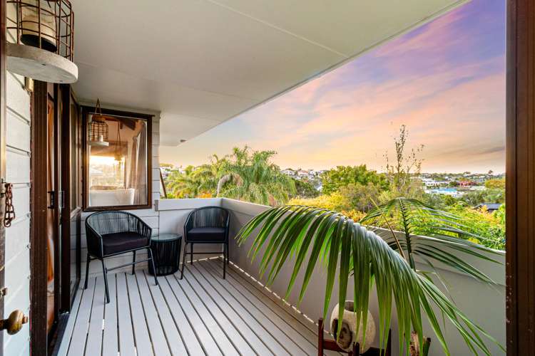 1/5 Sharon Road Waiake_2