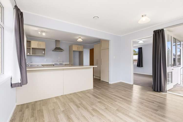 86 Tamatea Road Taupo_6