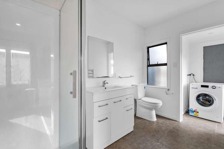 9 Ruihi Street Victoria_6