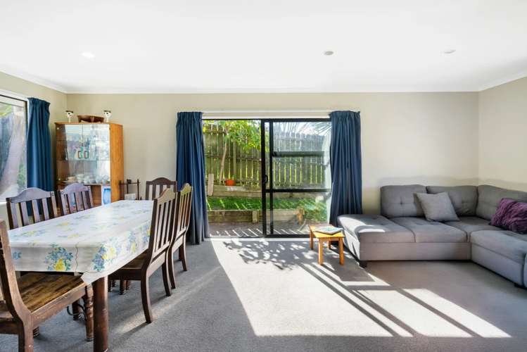 45 Robert Ross Place Manurewa_9
