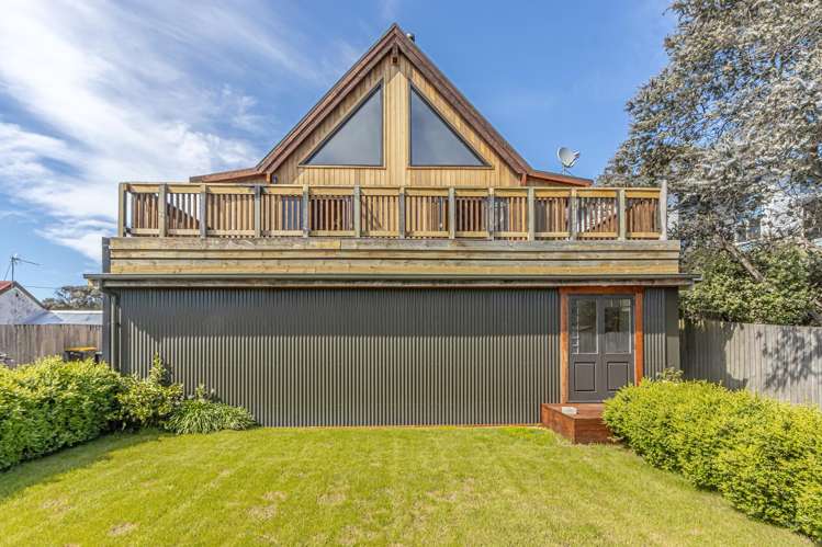 11 Rinaldi Avenue The Pines Beach_17