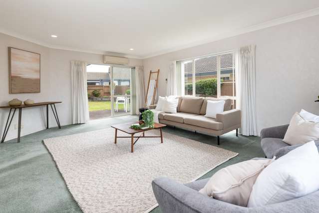 2/1 Ambleside Drive Northpark_2