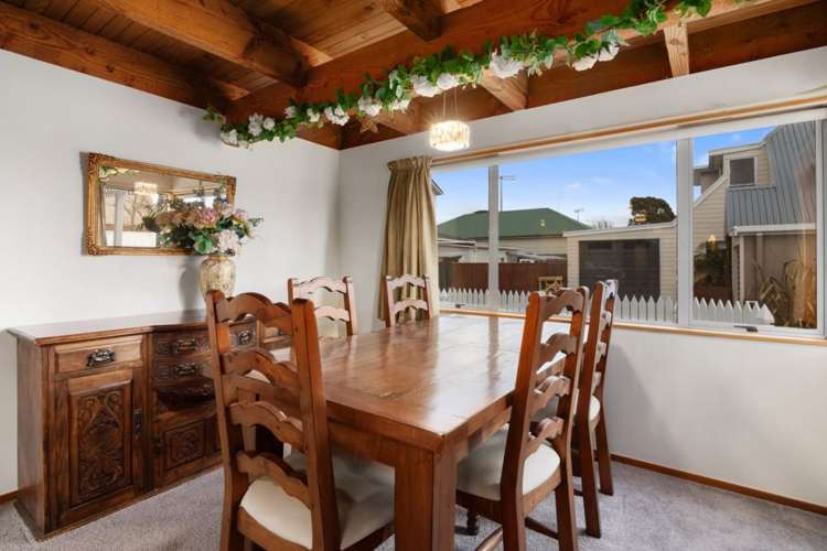 2 Helena Way The Wood_6