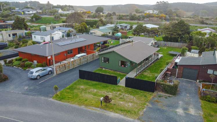 18 Palmer Place Taieri Mouth_22