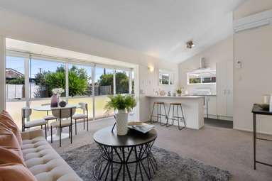 1/3 Alana Place_4