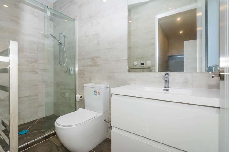 5 Lyttelton Avenue Forrest Hill_16