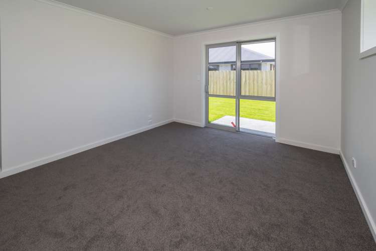 43 Redhaven Rise Netherby_12