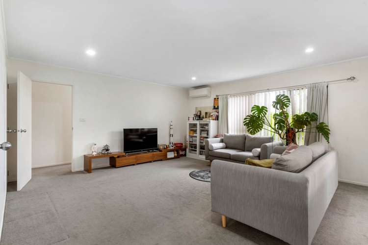 2/99 Bruce Road Glenfield_8