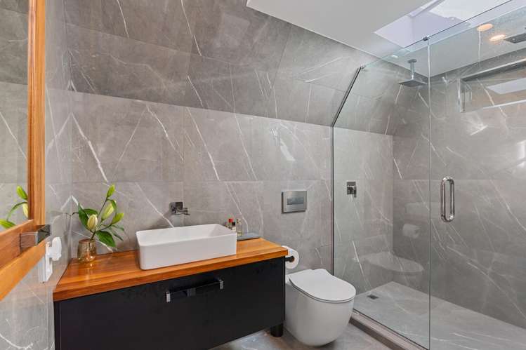 69 Innes Road Merivale_13