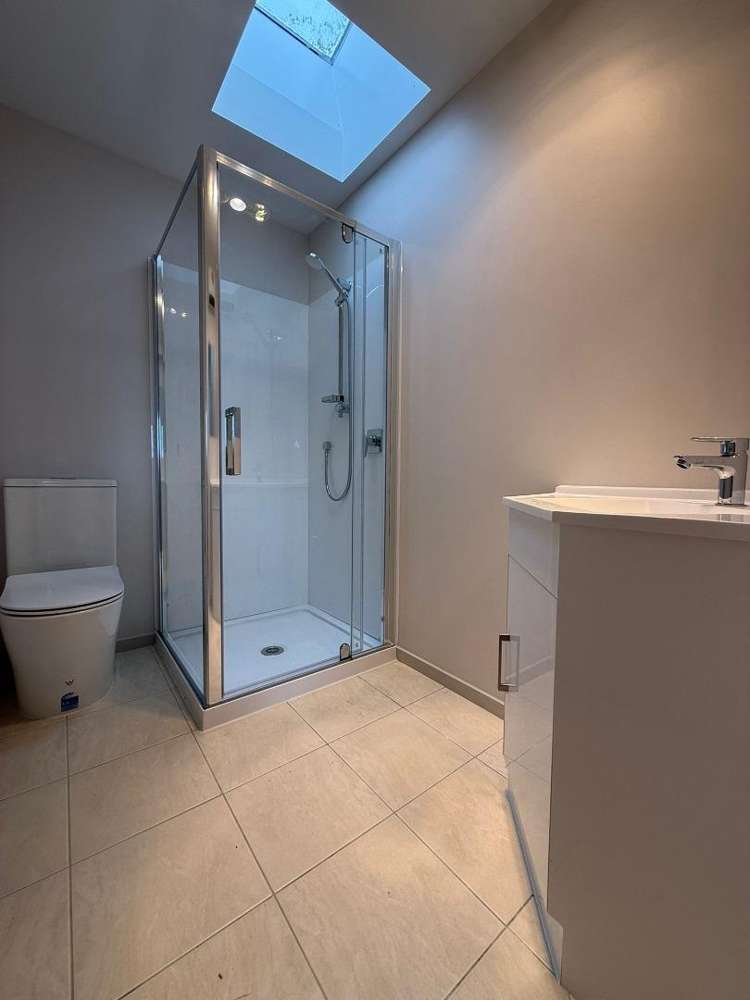 2/21A Crawford Avenue 1712_8