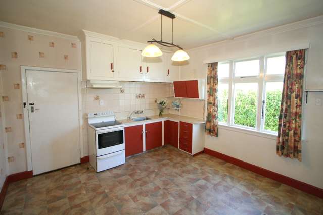 242 Pomona Street Strathern_3