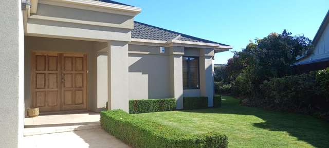 Large three and a half bedroom home in private culdesac