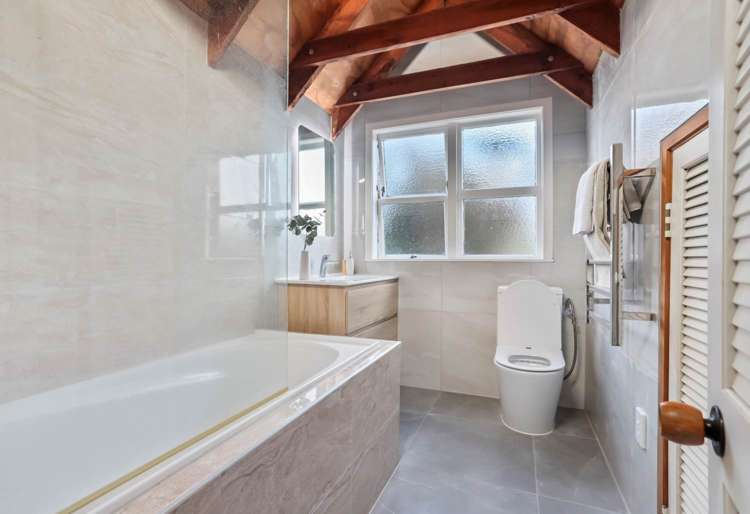 31 Preston Avenue Mt Albert_14