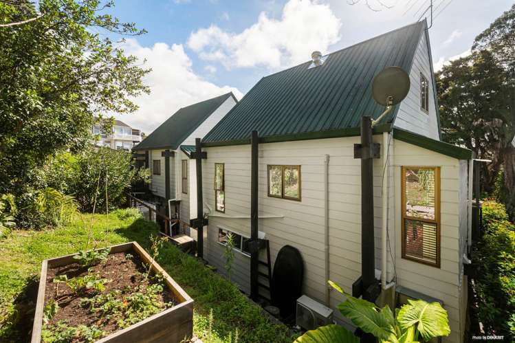 2/1 Mulberry Place Glenfield_15