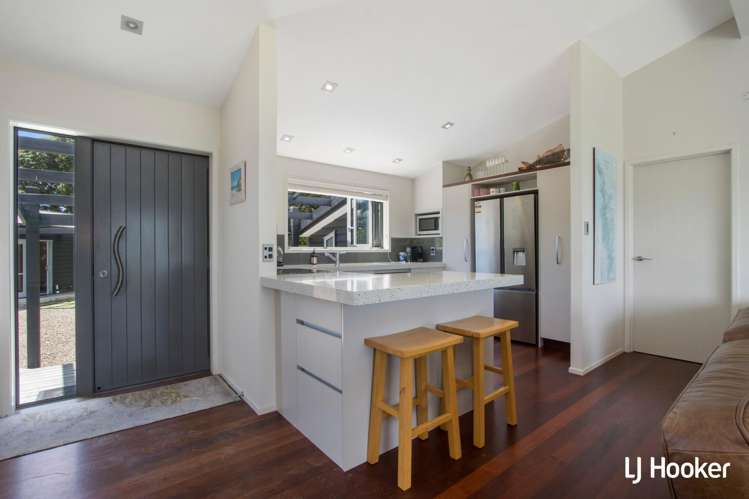 13 Waione Avenue Athenree_7