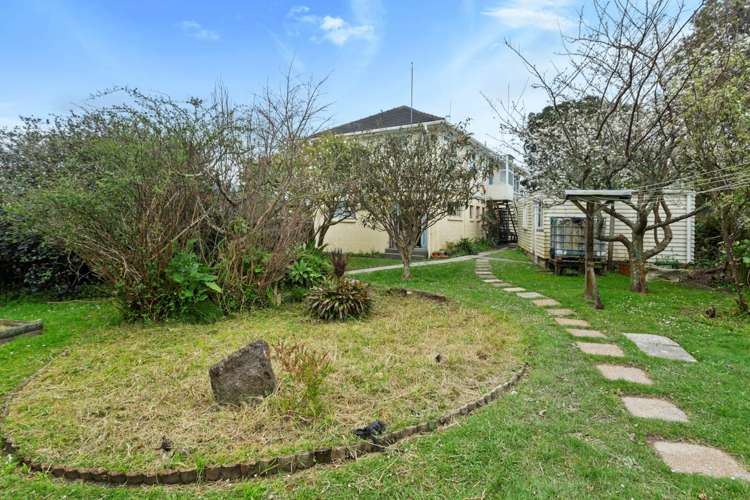13 Ozich Avenue Te Atatu South_5