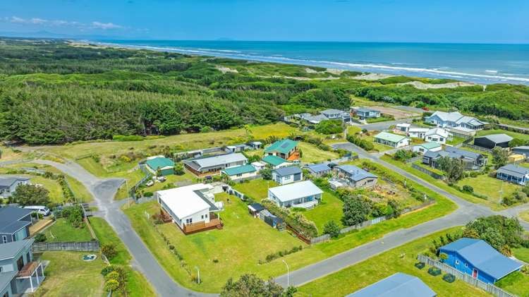 45 Te Kiri Street Himatangi Beach_6