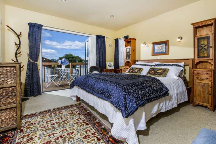 850 East Coast Road Oteha_6