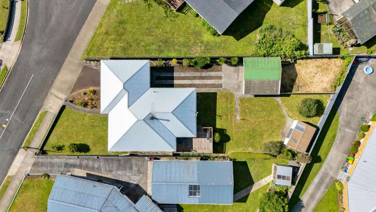 21 Montjoy Street Stratford_23