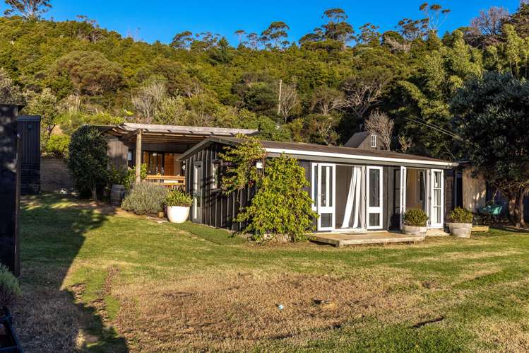 111 Hunterville Road Waiheke Island_14