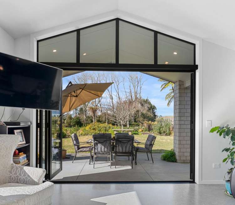 3 Bosworth Street Egmont Village_10