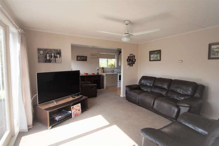 6 Lyndon Street Waiau_9