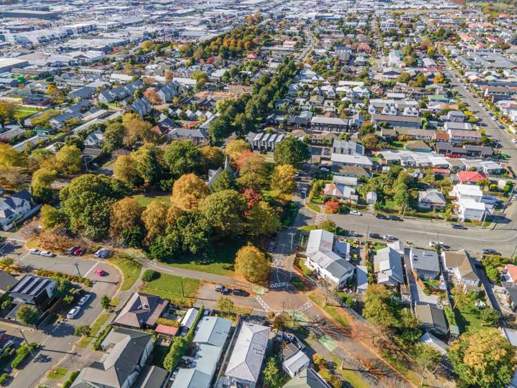 3/14 Church Square Addington_17