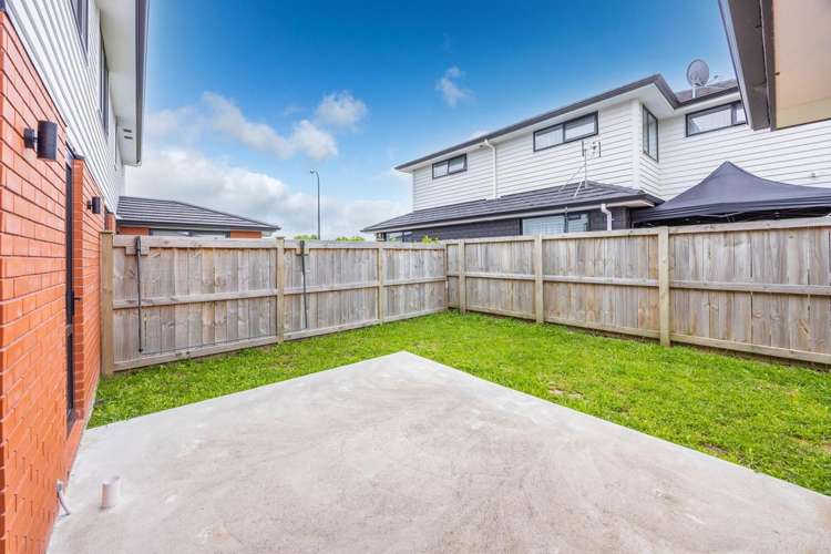 2/57 Waireka Road Rototuna_7