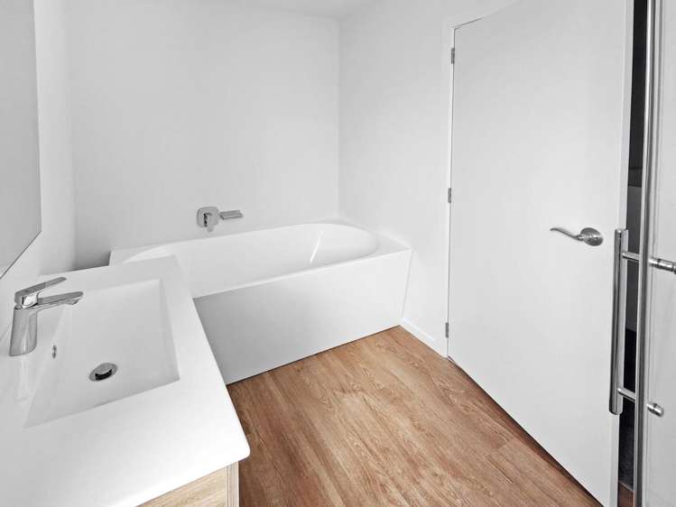 3/12 Mana Avenue 1360_9