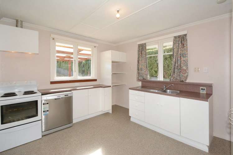 16 Thomson Street Green Island_11