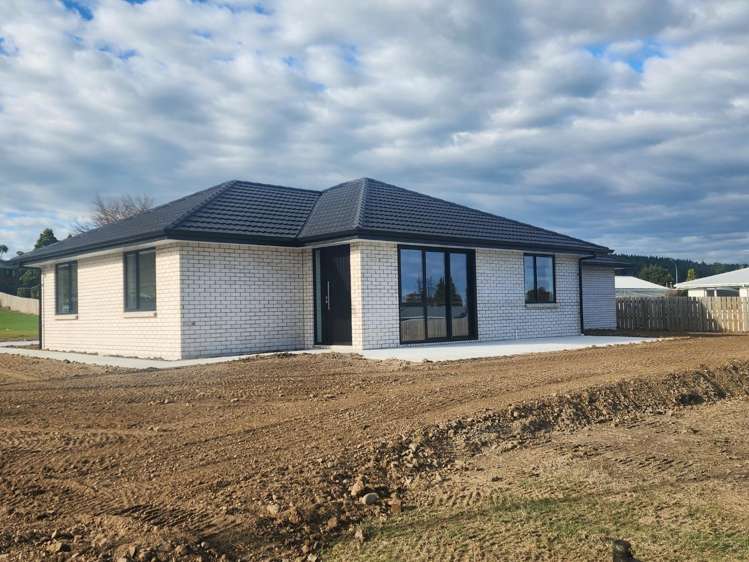 8 Kahikatea Drive_0