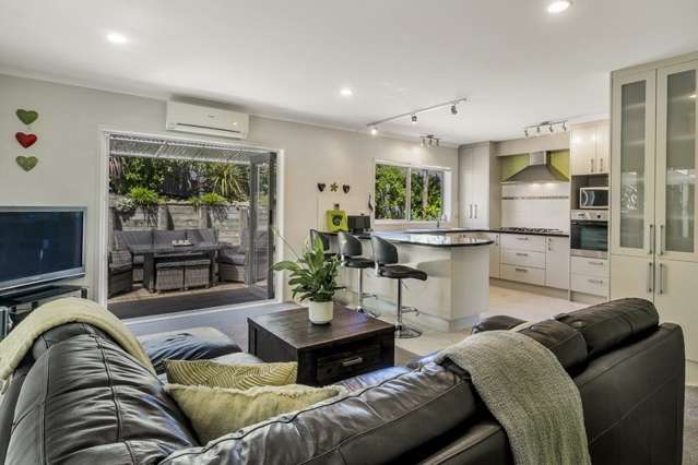 4 Baverton Drive Flat Bush_3
