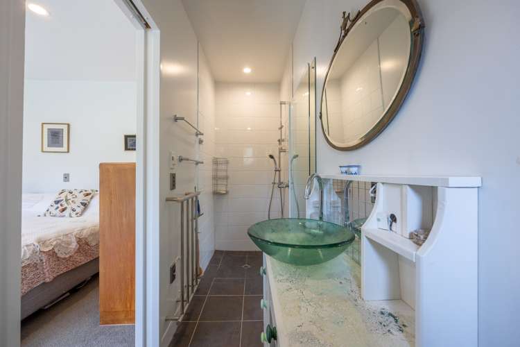 3 Mary Lane Lake Hawea_19