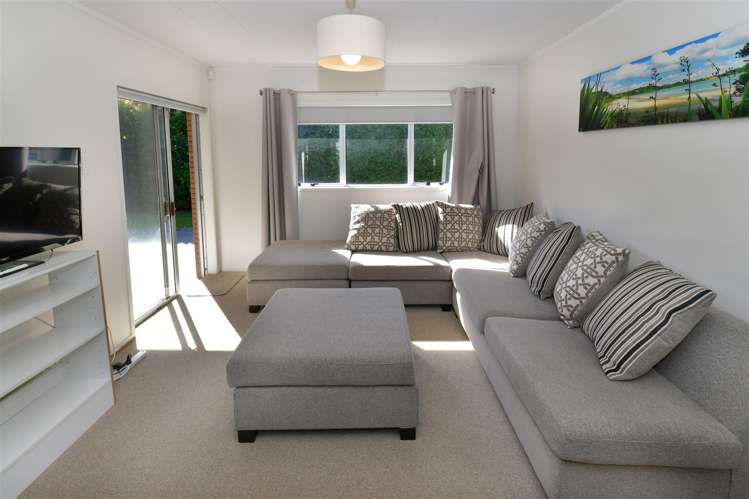 2/1 Pine Road Orewa_16