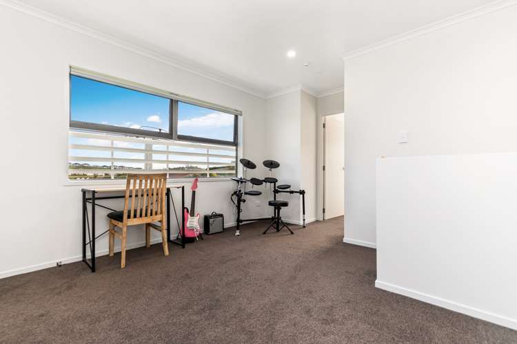 17 Karauria Lane Orewa_25