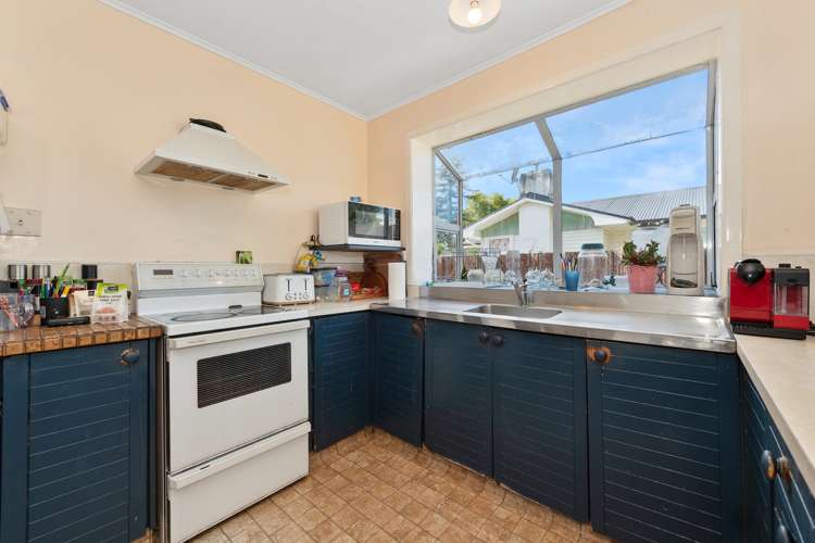 112 Masters Avenue Silverdale_2