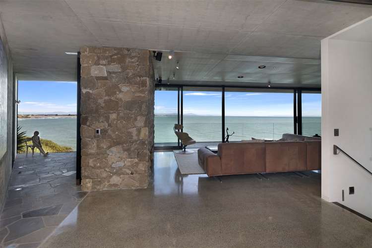 1 Whitewash Head Road Scarborough_5