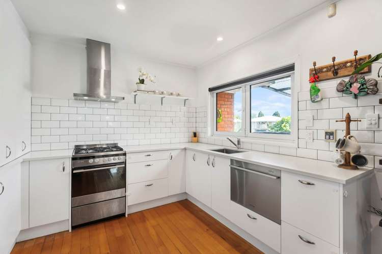 18 Hill Crescent Papakura_8